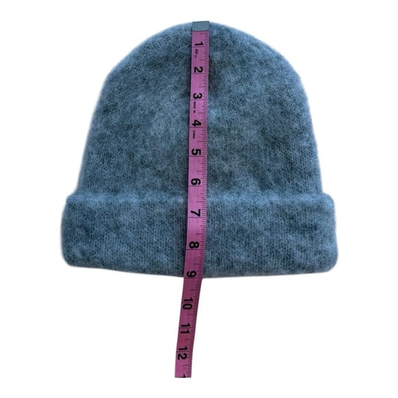 Varma | Icelandic Wool Knitted Brushed Hat - Grey - Picture 4 of 6